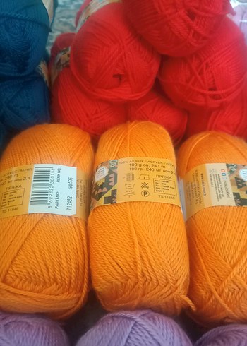 Renkli Akrilik İplik Seti 5li paket 200tl - Görsel 2