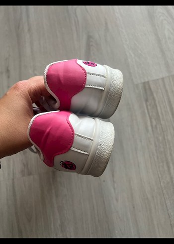 Beyaz Nakışlı Bağcıklı Çocuk Spor Ayakkabı - Görsel 4