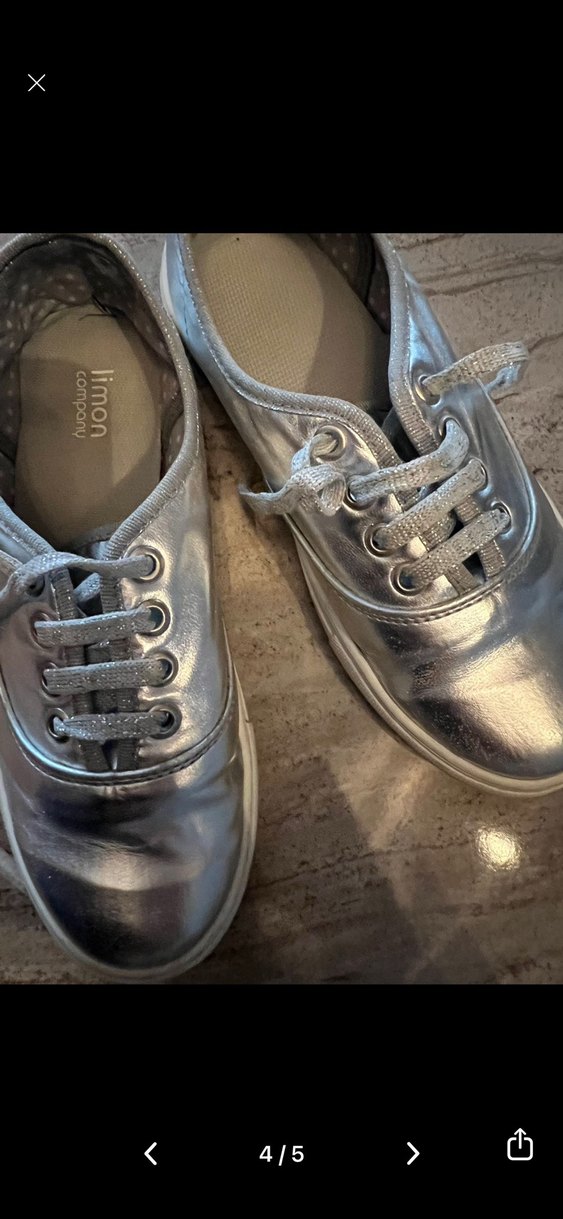 Gri Metalik Çocuk Spor Ayakkabı - Görsel 2