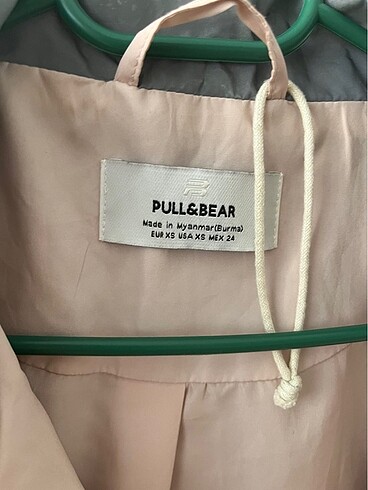 xs Beden Pull and Bear Yağmurluk