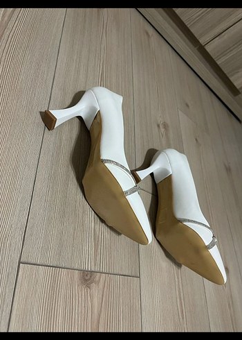 Beyaz Stiletto Topuklu Kadın Abiye Ayakkabı sorunsuz 40 - Görsel 2