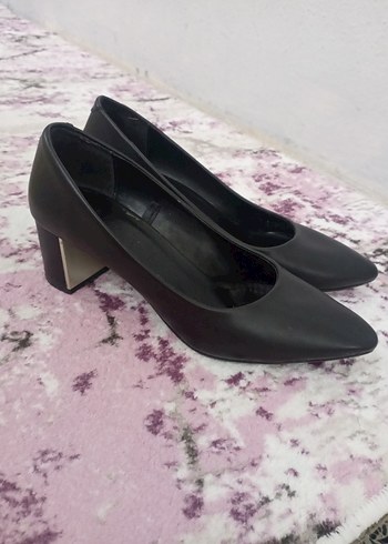 Klasik Siyah Topuklu Kadın Ayakkabı - Görsel 2