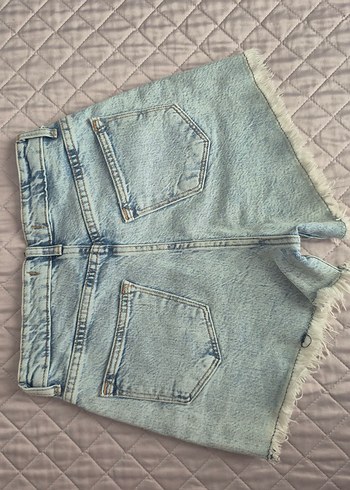 Düğmeli Gevşek Kesim Mini Denim Şort - Görsel 2