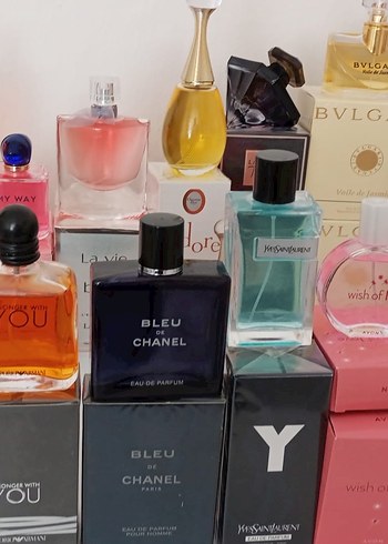 Prada Paradoxe ve Victoria's Secret Bombshell Kadın Parfümü - Görsel 2