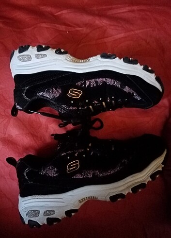 38 Beden siyah Renk Skechers bayan ayakkabı