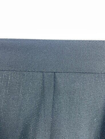 m Beden siyah Renk PreLoved Kumaş Pantolon %70 İndirimli.
