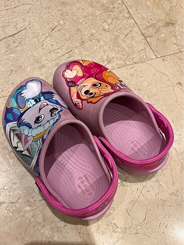 28 Beden Crocs kız çocuk paw patrol 27-28