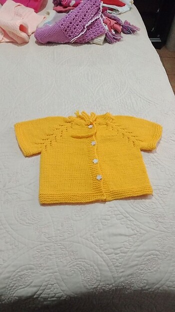 Kız bebek yeleği el örgüsü yeni sarı renk 