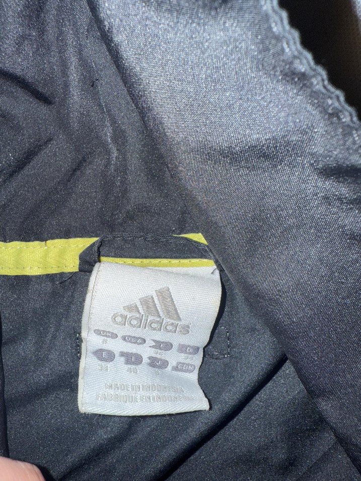 Kadın Siyah Fermuarlı Yüksek Yaka Ceket - Görsel 3