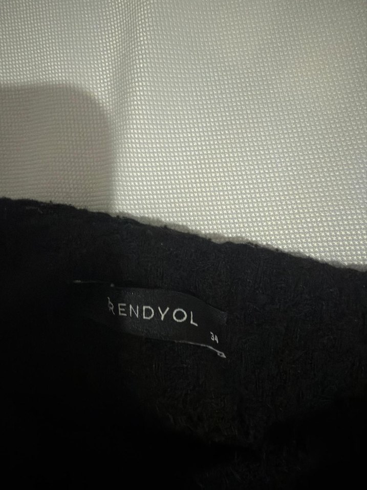 Düğmeli Siyah Mini Etek - Görsel 2