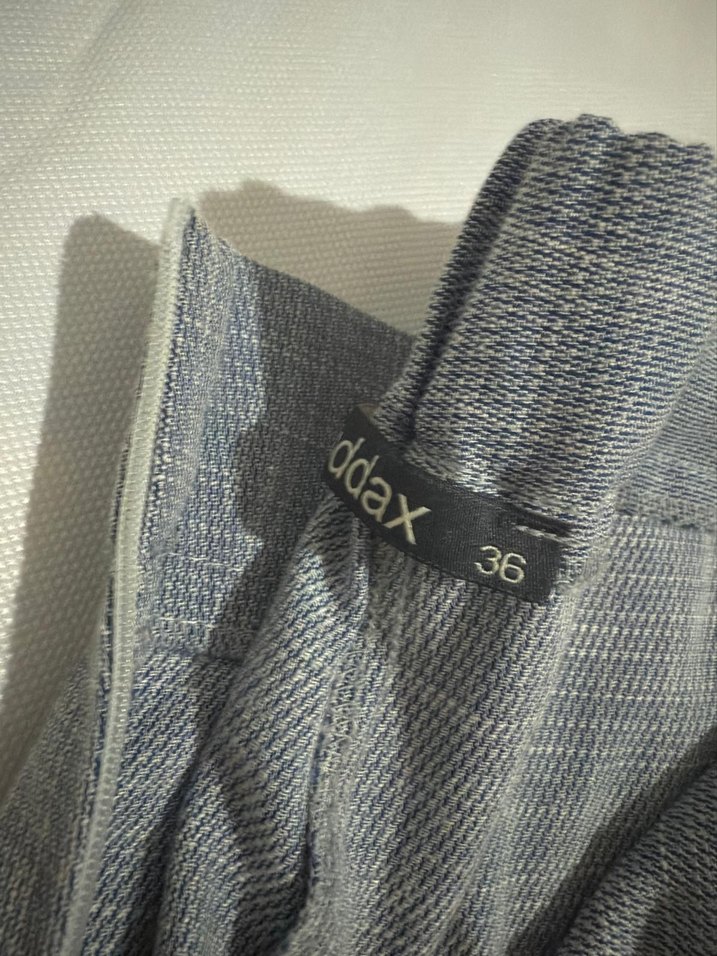 Gri Kadın Keten Pilili Rahat Pantolon - Görsel 3