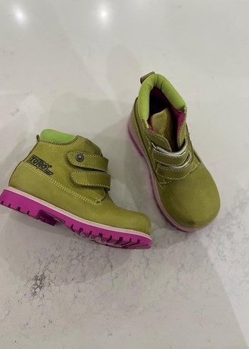 Kız Çocuk Yeşil Cırt Cırtlı Bot - Görsel 2