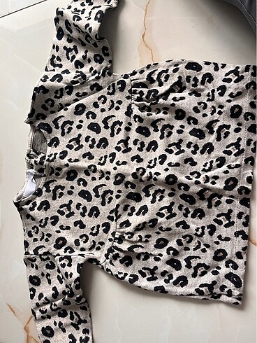 Zara leopar desenli elbise