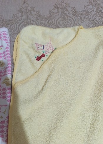 Kız Çocukları İçin Pembe Pastel Bornoz ve Havlu 2 aded - Görsel 3