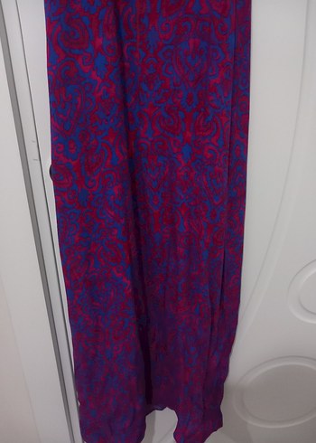 Mor desenli yırtmaçlı elbise - Görsel 3