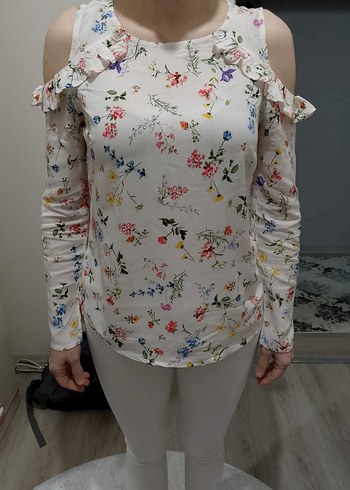 Beyaz Çiçek Desenli bluz - Görsel 6