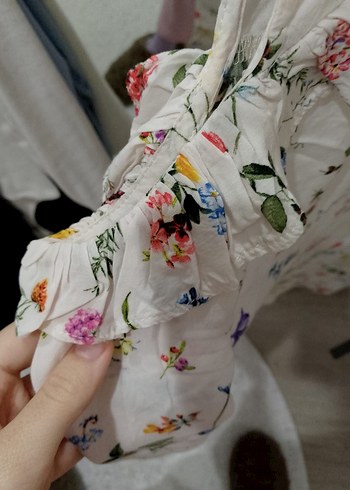 Beyaz Çiçek Desenli bluz - Görsel 4