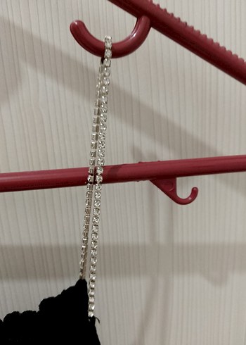 taşlı askılı bluz - Görsel 7