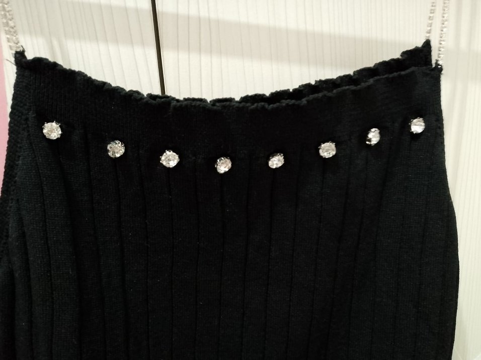 taşlı askılı bluz - Görsel 3