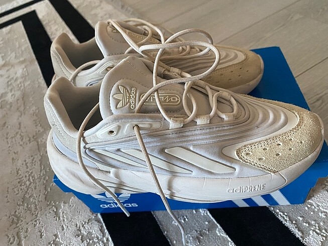 Adidas spor ayakkabı - Görsel 2