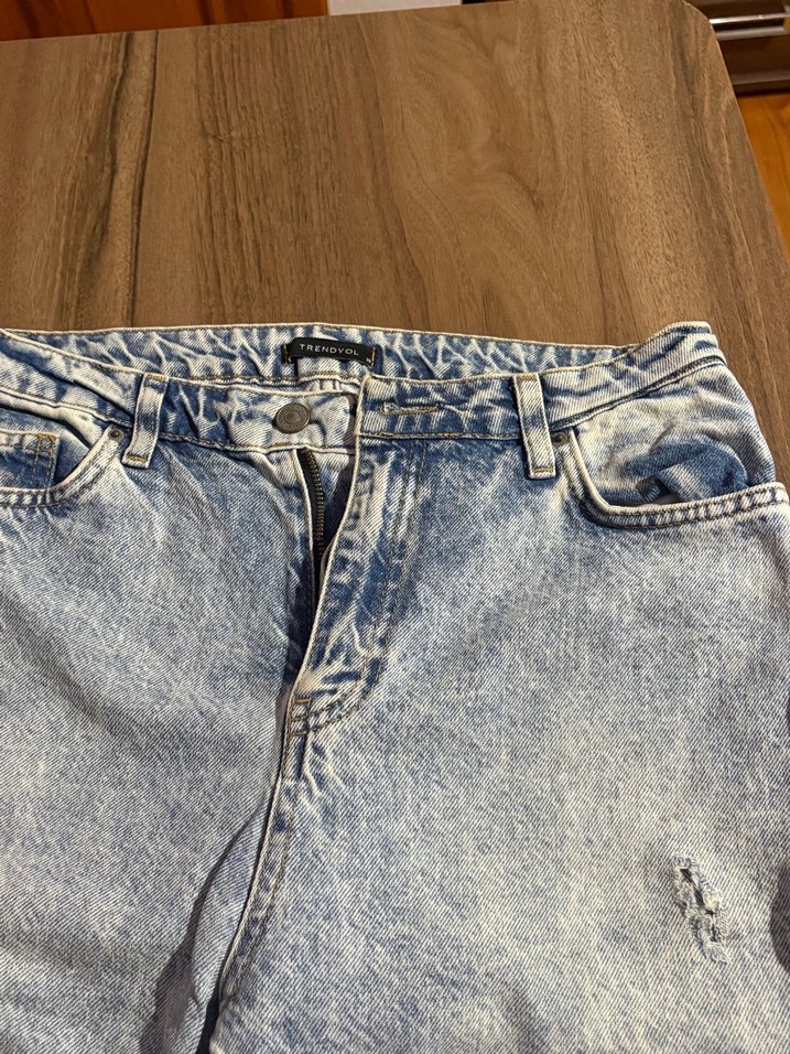 Gri Renkli Kadın yırtık Jean Pantolon - Görsel 5