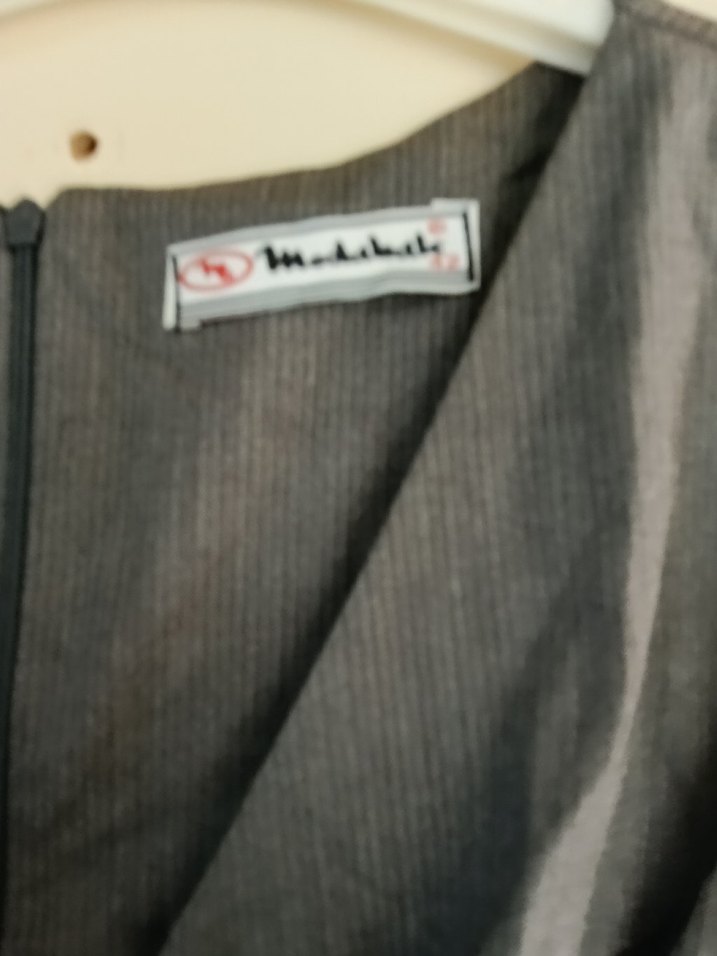 Gri Midi V Yaka Pliseli Kadın Elbise - Görsel 2