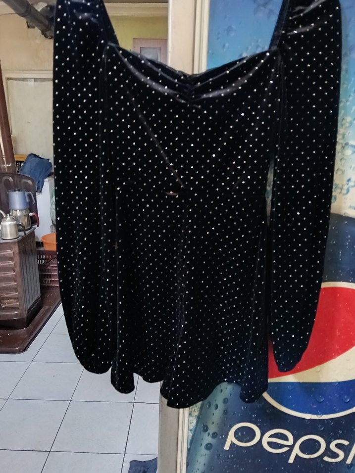 Uzun Kollu Siyah Puantiyeli Midi Elbise - Görsel 2