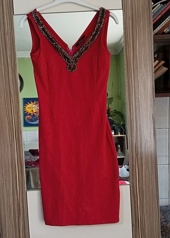 Kırmızı V Yaka Midi Elbise - Görsel 3