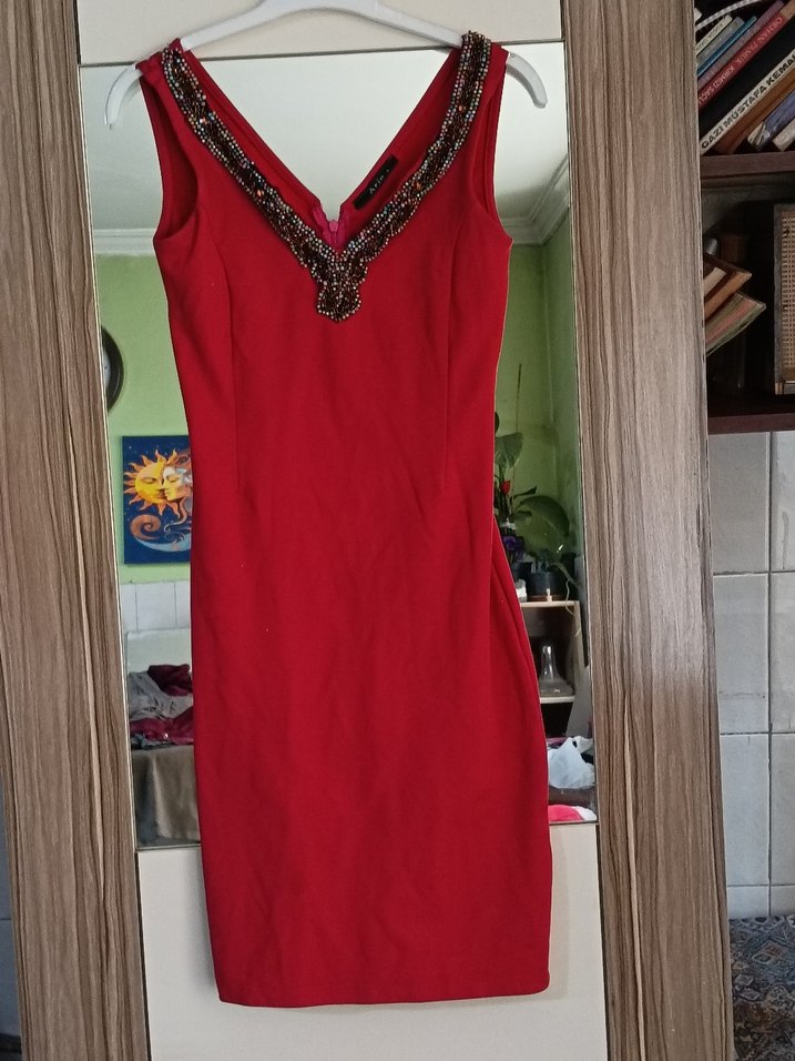 Kırmızı V Yaka Midi Elbise - Görsel 3