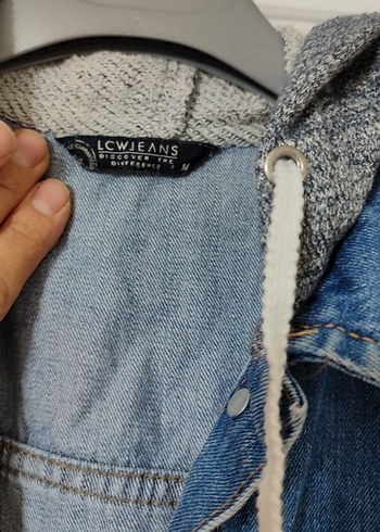 Gri Kol Detaylı Düğmeli Denim Ceket - Görsel 3
