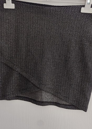 Siyah Pilili Mini Etek - Görsel 3