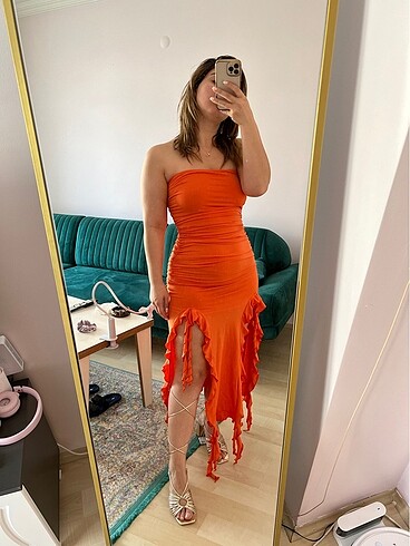 Bershka Elbise