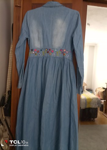 Diğer Nakış Detaylı Uzun Düğmeli Kot Elbise