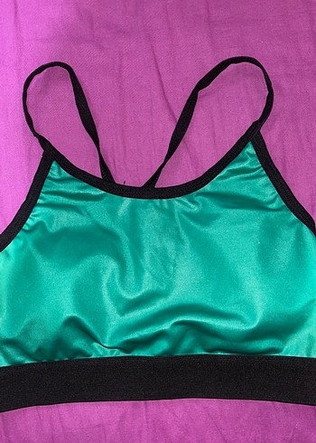 Yeşil Spor Sütyeni Siyah Detaylı - Görsel 2