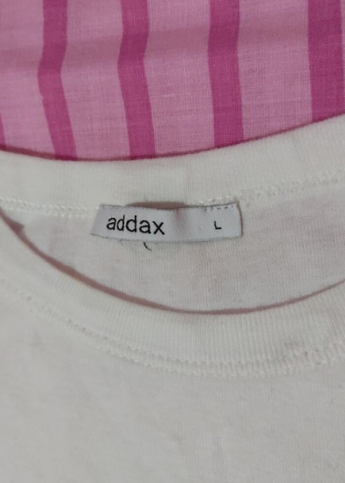 Çiçekli Crop - Görsel 2