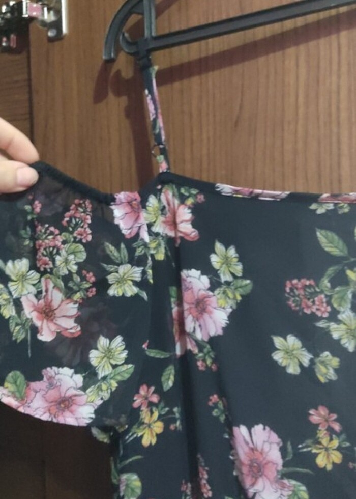 Çiçekli elbise  - Görsel 2