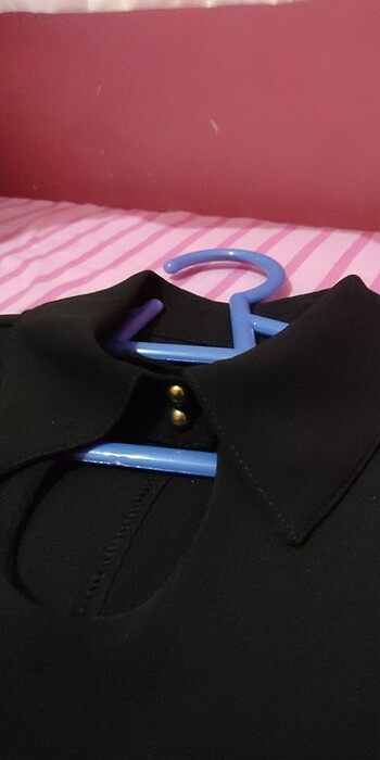 Siyah gömlek - Görsel 2