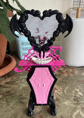 Monster high