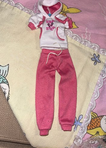 Barbie takım