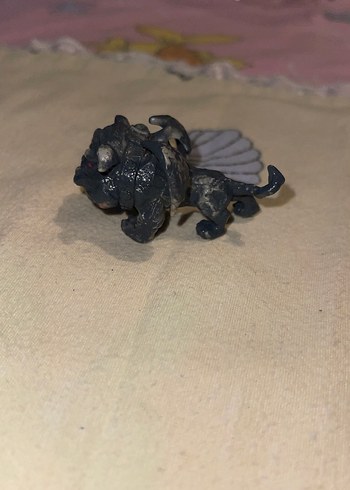  Beden Renk Mattel Monster High Clawd Wolf Rockseena Köpek Figürü