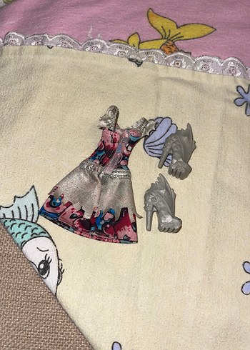  Beden Monster high
