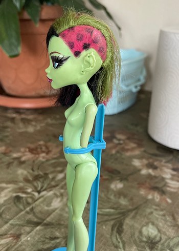  Beden Monster high