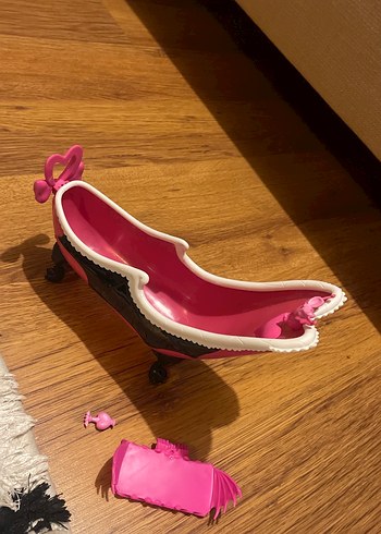 Monster High Draculaura Banyo - Görsel 4