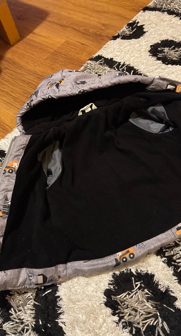 Kapüşonlu Erkek Çocuk Gri Baskılı Mont - Görsel 3