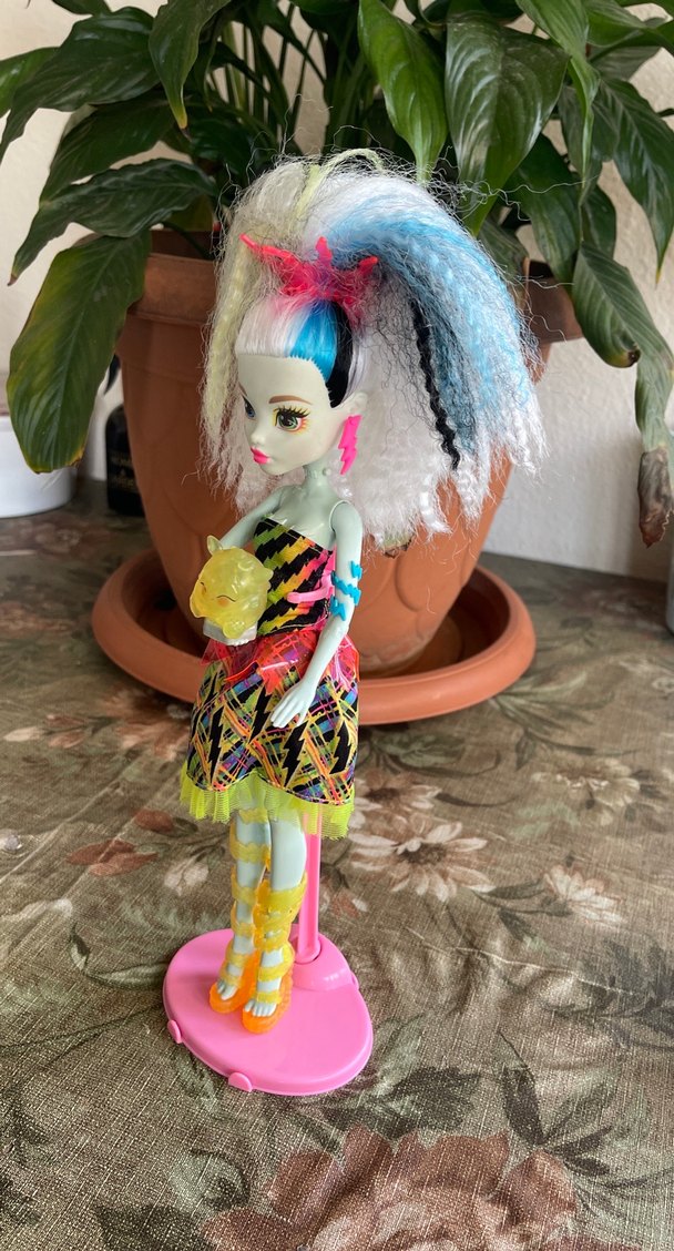 Monster High Renkli Bebek - Görsel 5