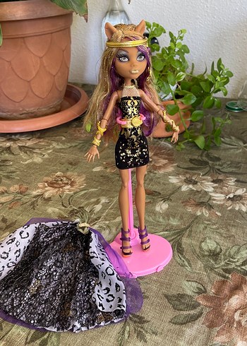 Beden Renk Monster High Mor Kız Bebek