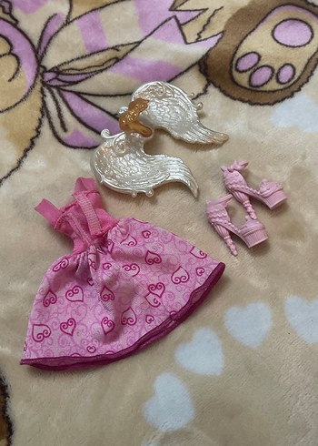  Beden Ever After High