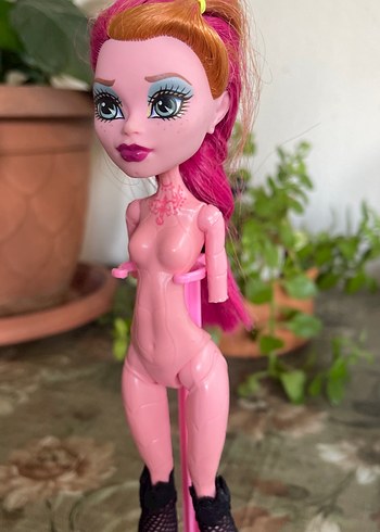 Beden Monster High bebek