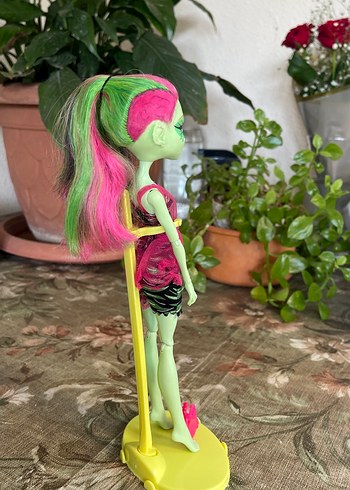  Beden Monster high