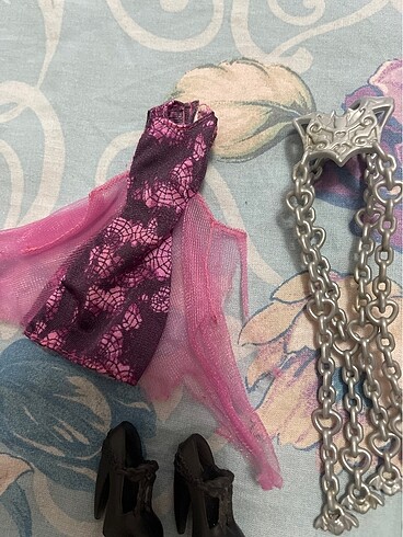 Beden Monster high